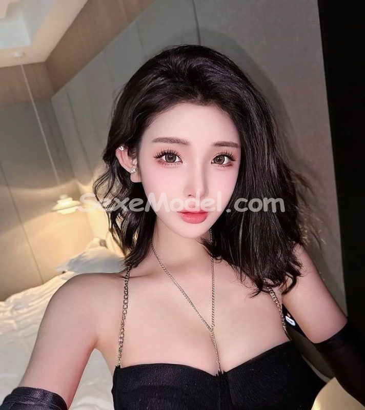 lena escort Nantes