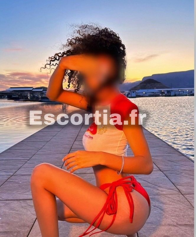 Metisse.sans.capote escort Saint-Étienne