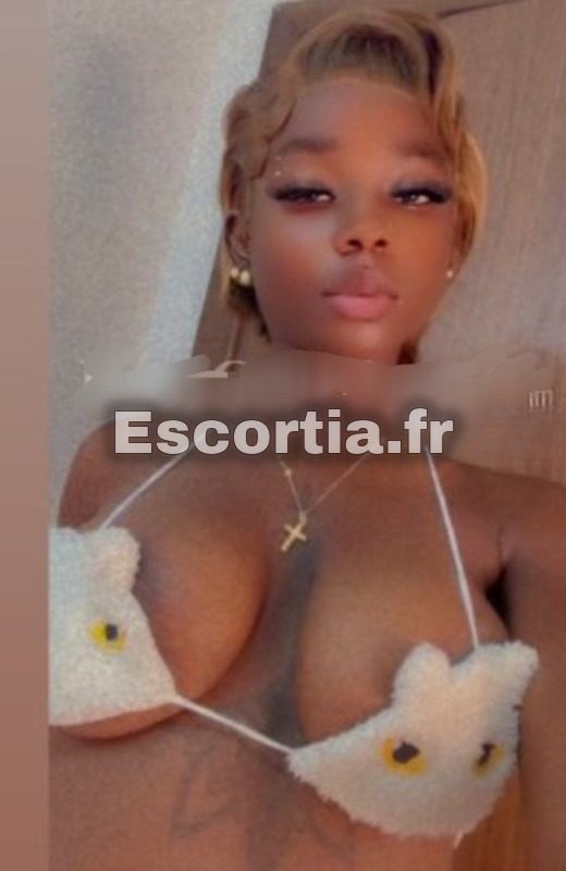 Mariam 224 escort Trappes