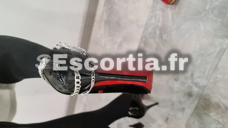 RAFAELA TOP SEXY photo 2