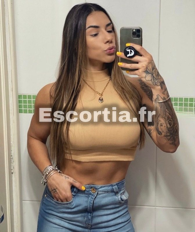 SARA CHAUD XL photo 4