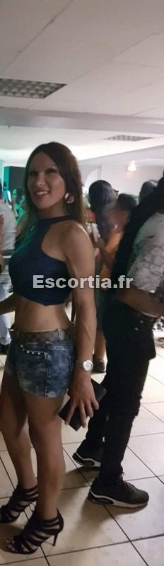 NATALIA escort Calais