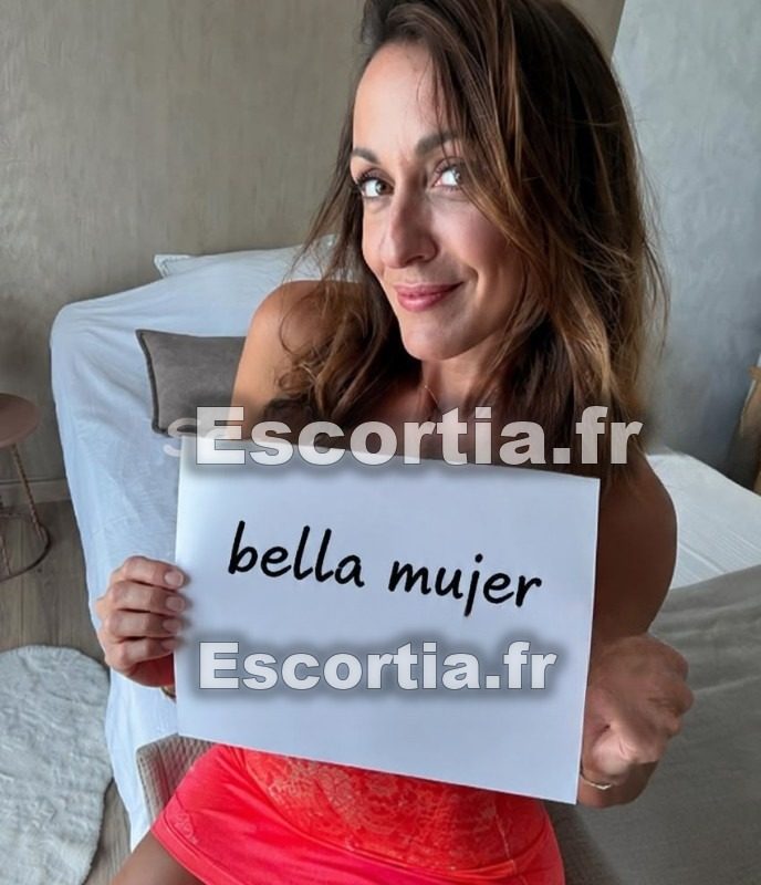Bella mujer escort Lorient