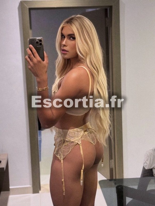 LOLLA GROSSE BITE escort Toulon