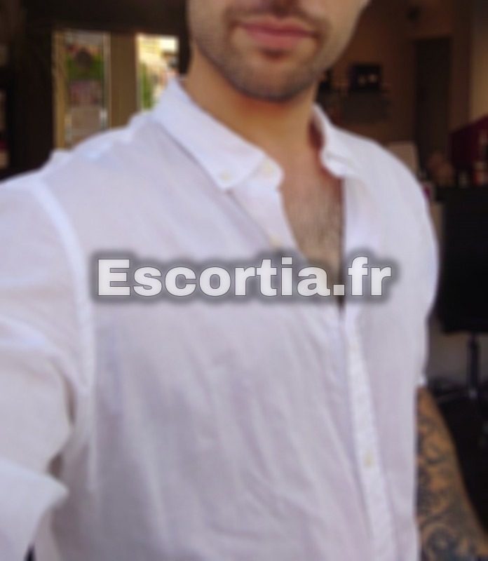 Alex photo 4