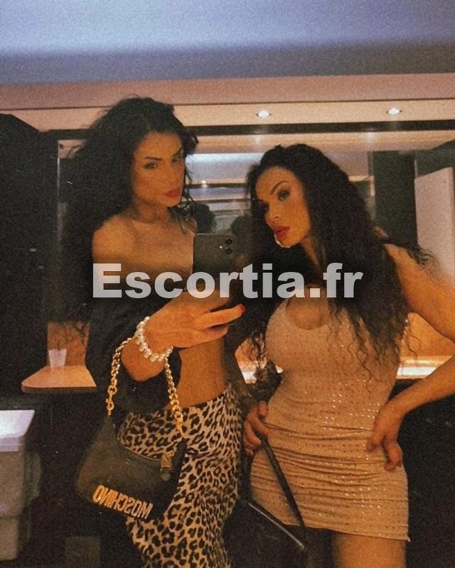 Duo Transexualles chauds escort Asnieres-sur-Seine