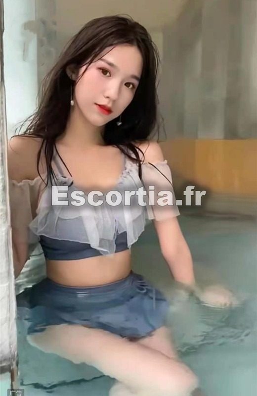 Huang huang escort Villers-Cotterets