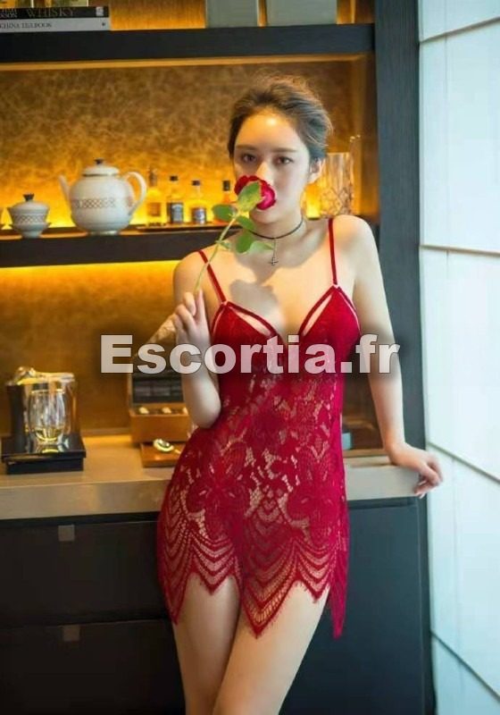 Yiying escort Gennevilliers