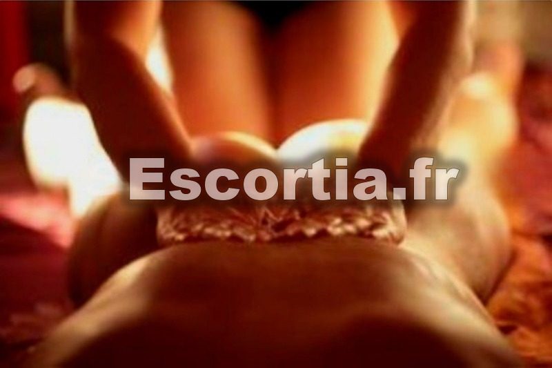 TANTRA MASSAGE Ambre photo 2
