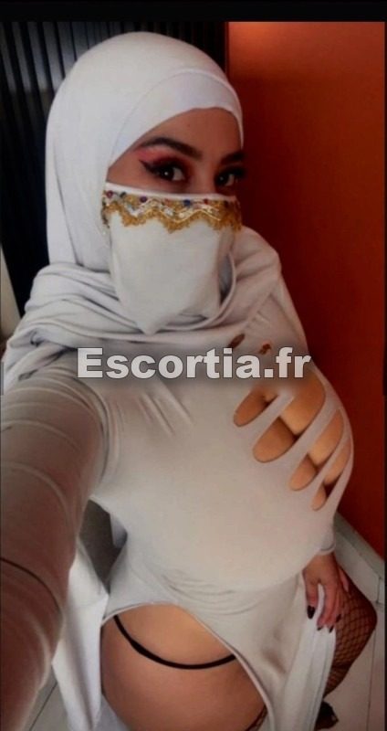 RANIA BEURETTE CHAUDE photo 3
