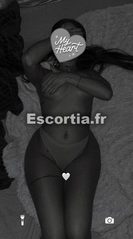 Amiira 66 photo 5