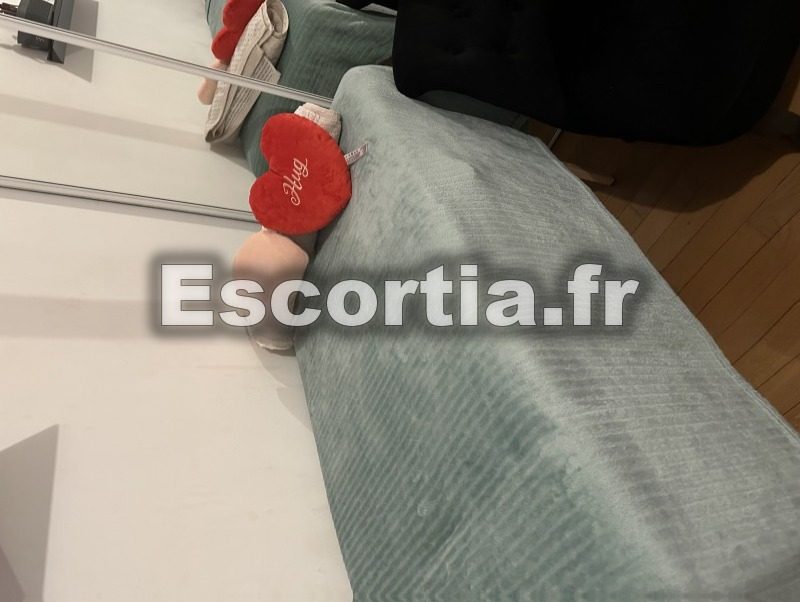 Paola avec Massage photo 2