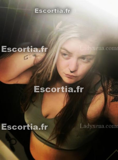 13Thetoy escort Paris