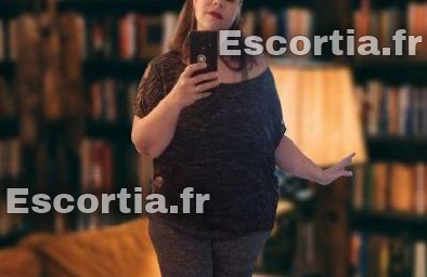 Adenaafterdark escort Narbonne