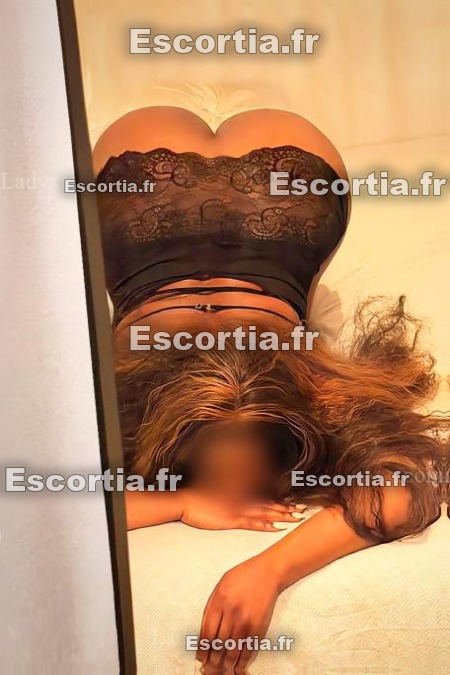 Adriennelatina escort Bourg-en-Bresse