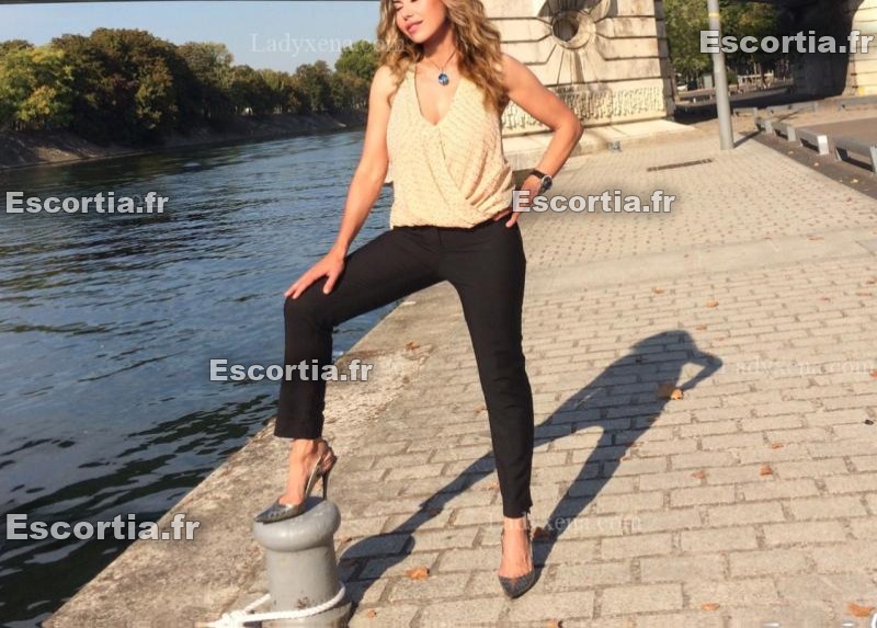 Alex Paris photo 4