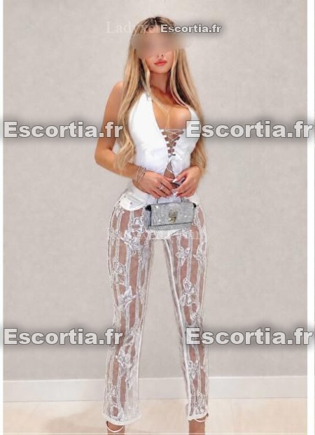 Angelinaluxe photo 2