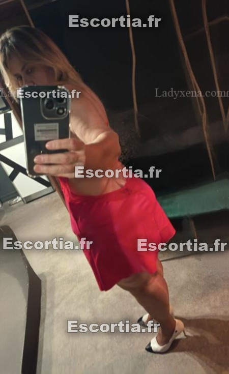 Antonnely Sexy escort Douai