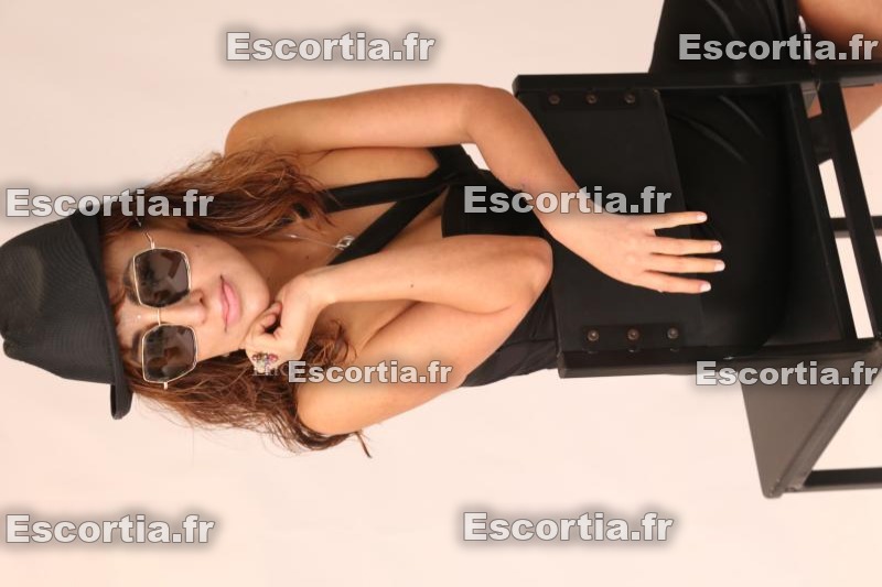 Ariana01 photo 4