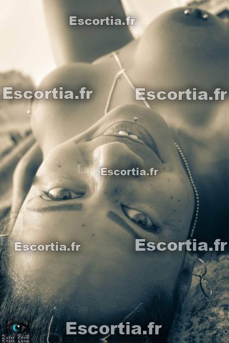 Armonie 42 escort Saint etienne