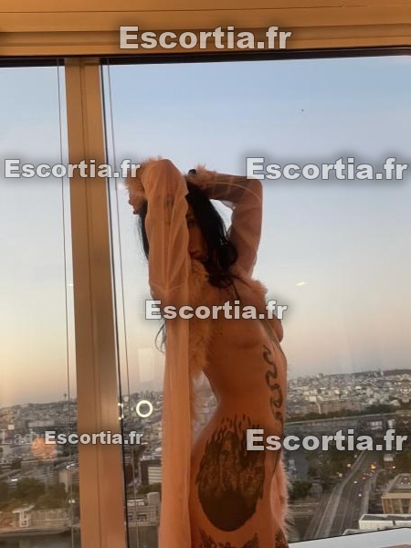 Belle De Jour escort Paris