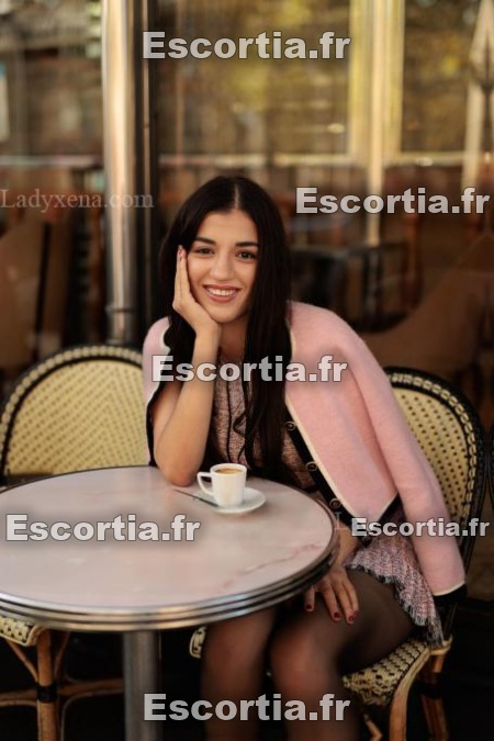 Calyra Paris photo 4