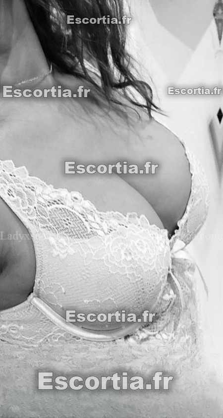 Camelia509 escort Marmande