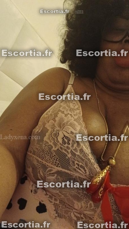 Camille25 escort besancon