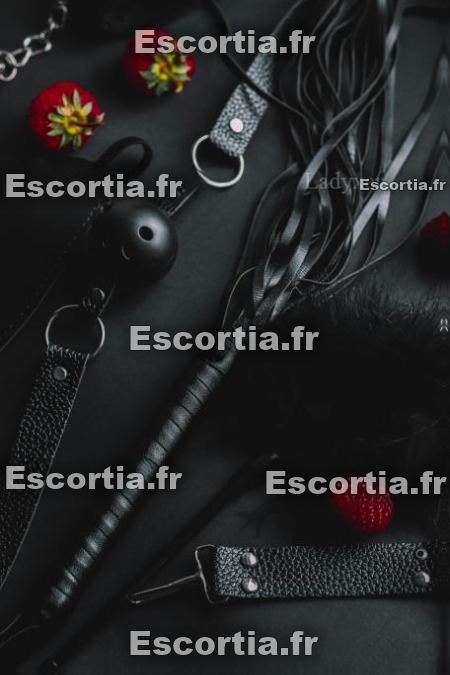 Carole76Domina photo 3