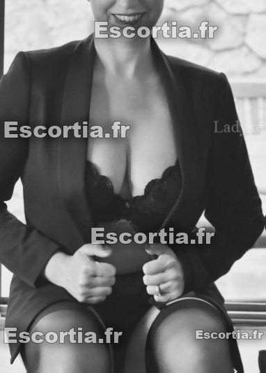 Chiara1650 escort ANNECY
