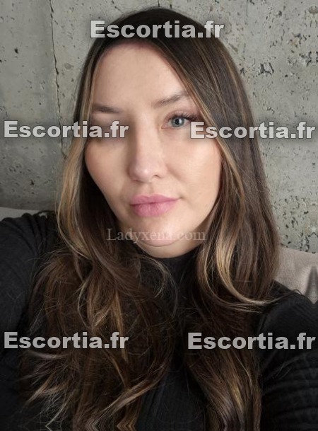 Chloeerotica photo 3