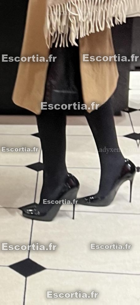 Clemencebcbg photo 2