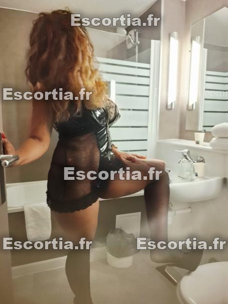 Cloesexy photo 5