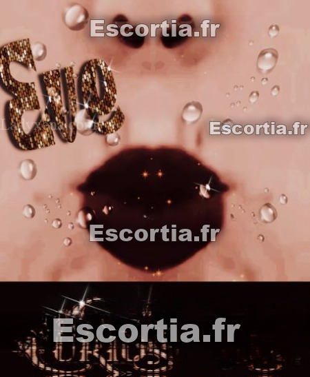 Curiositedakini escort Nantes