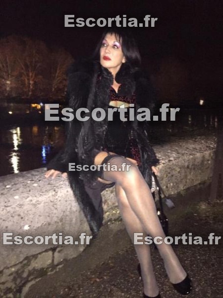Domjoueuse photo 3