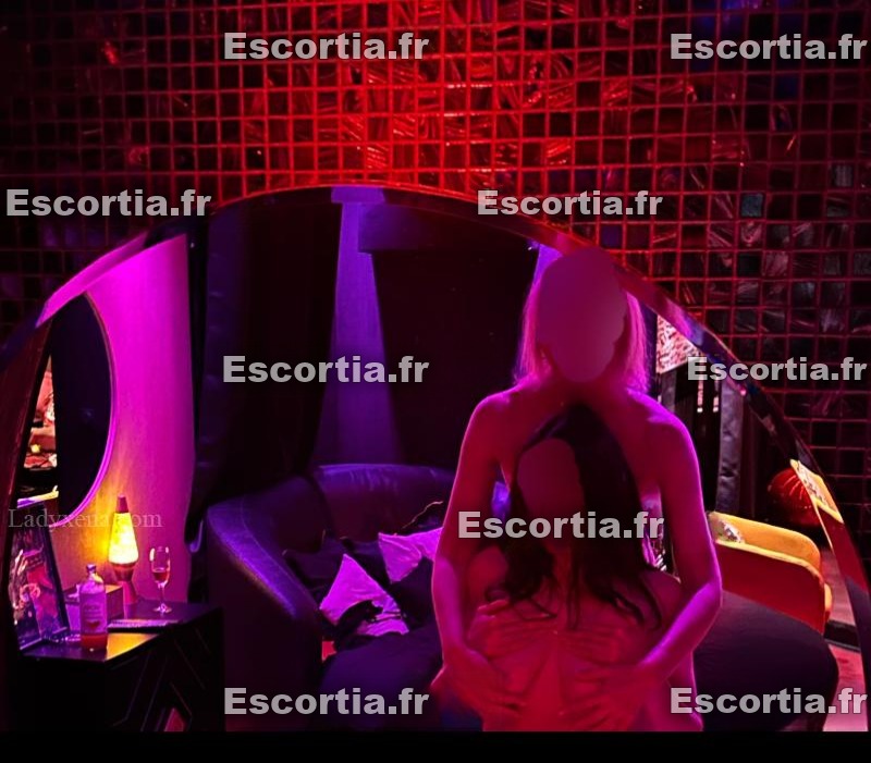 Doubletentation photo 2