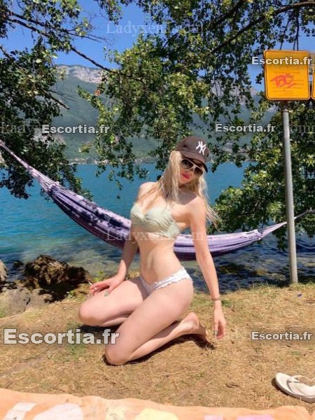 Elena 74 photo 5