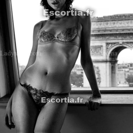 Ella6 photo 3