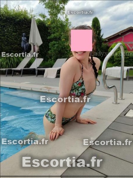 Erin escort Lyon
