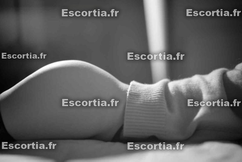 Faustine7 photo 3