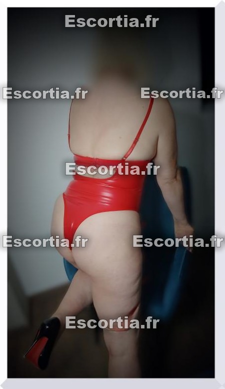 Juliacharme escort ANGOULEME