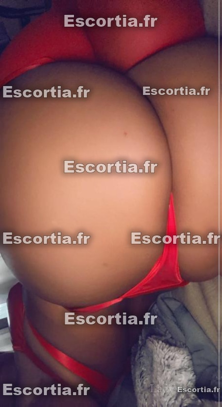 Juliadouceee photo 2