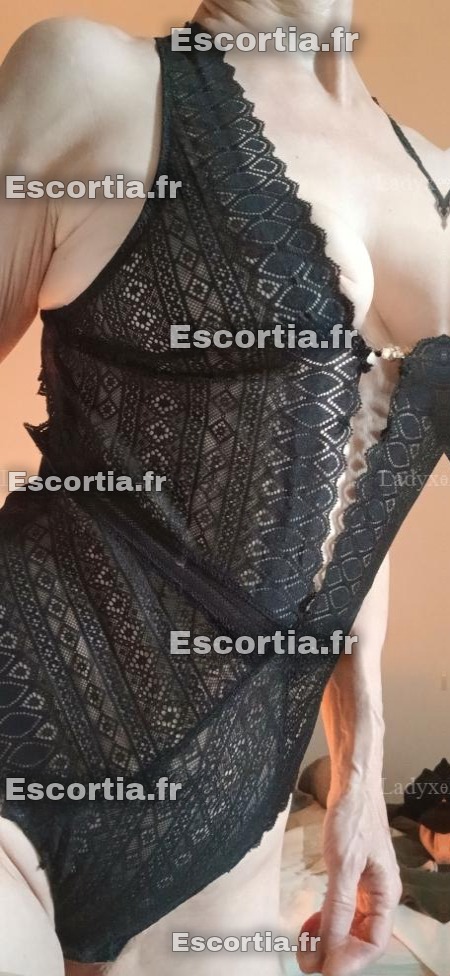 Julie7472 escort annecy