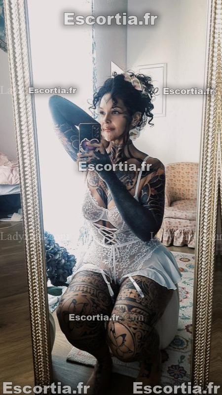 Kariina escort Bourg en Bresse