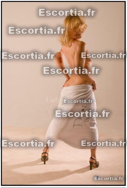 Katheryne44 escort Nantes