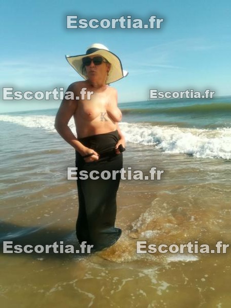 Kitty escort Poitiers