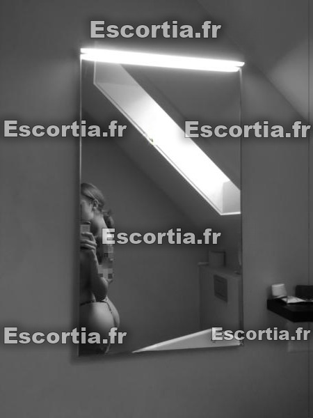 Kittyescorte escort Biarritz
