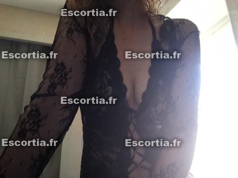 Lady70 photo 2