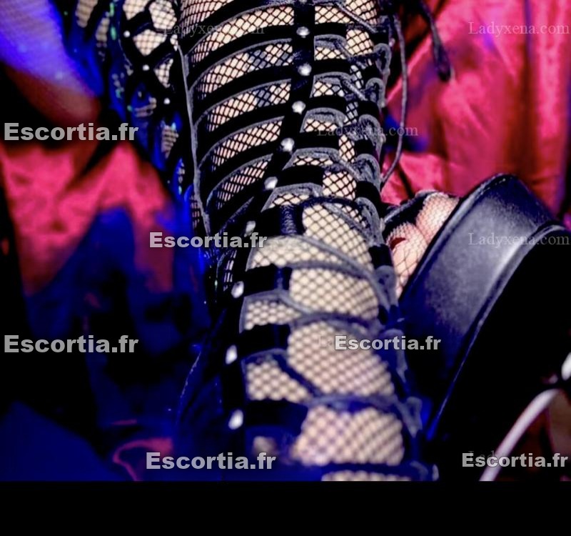 Ladysuccubes photo 3