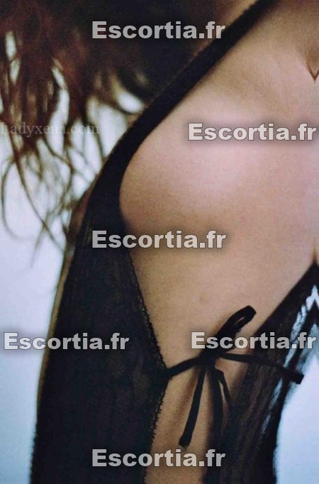 Lasuperbe escort Paris